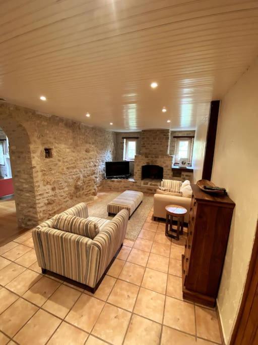 Uniquely Private Holiday Villa In The Charente Puyreaux Exterior foto