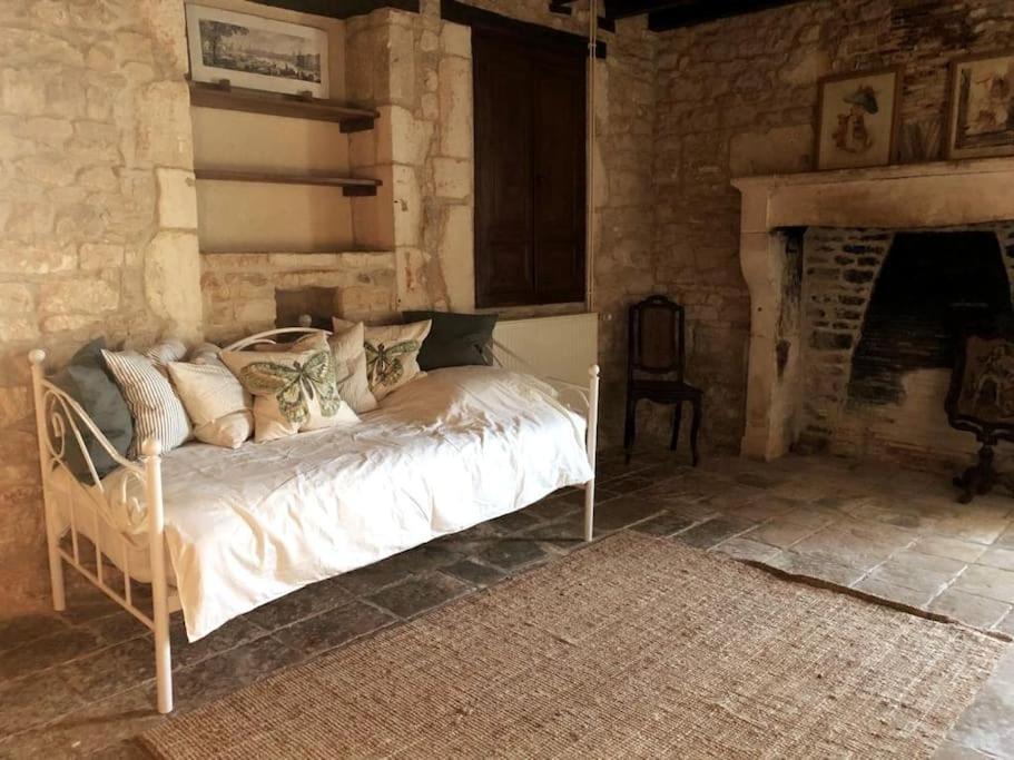 Uniquely Private Holiday Villa In The Charente Puyreaux Exterior foto